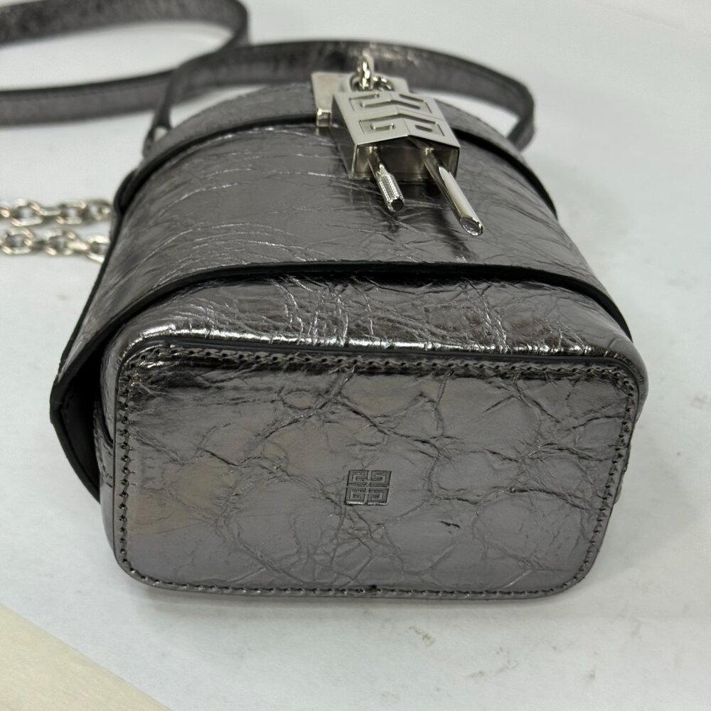 Givenchy Shark Lock Micro Bucket Bag - in Metallized Laminated Leather - Picture 4 of 6